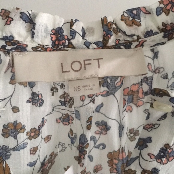 Loft NWT Blouse Floral Print XS - Picture 2 of 7